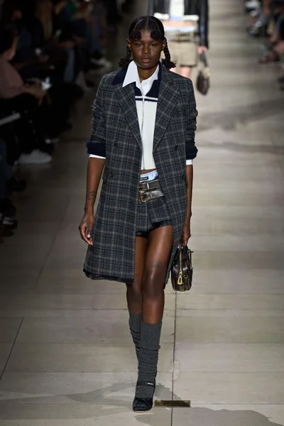 Look 26